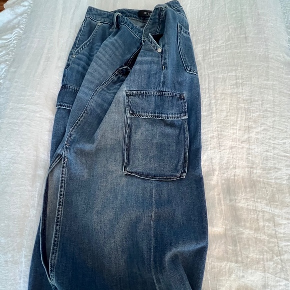 Liverpool Los Angeles Denim Cargo Skirt (runs large) - Picture 4 of 10